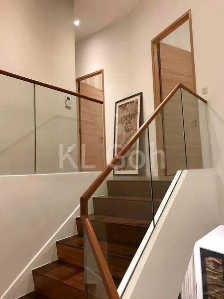 5 Bed Condo for Sale in  D'leedon - Image 11