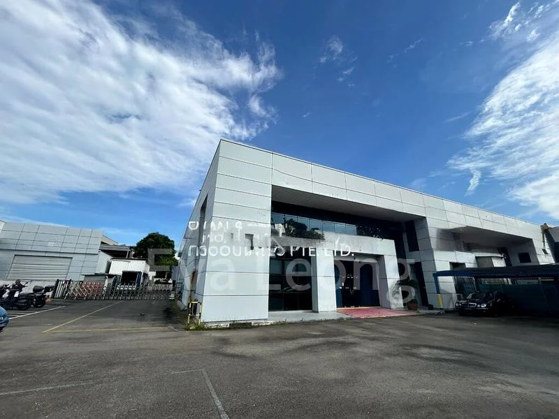 Factory / Workshop (B2) for Sale: Loyang / Changi - Image 1