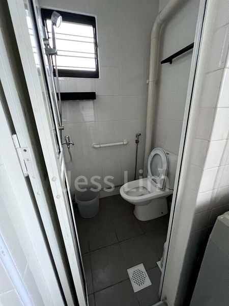 3 Room (3A) HDB for Rent in  534 Bukit Batok Street 51 - Image 1