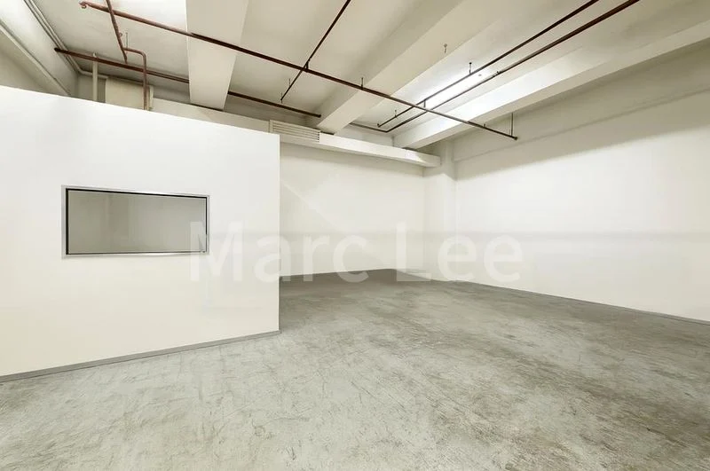 Light Industrial (B1) for Sale: Noble Warehouse - Image 4