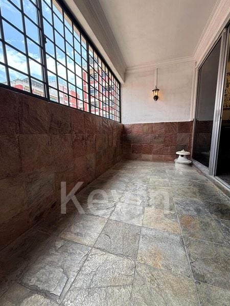 Executive HDB for Sale in  582 Pasir Ris Street 53 - Image 9