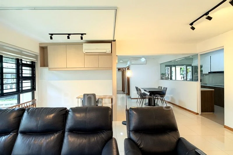 5 Room (5A) HDB for Sale in  464A Bukit Batok West Avenue 8 - Image 1