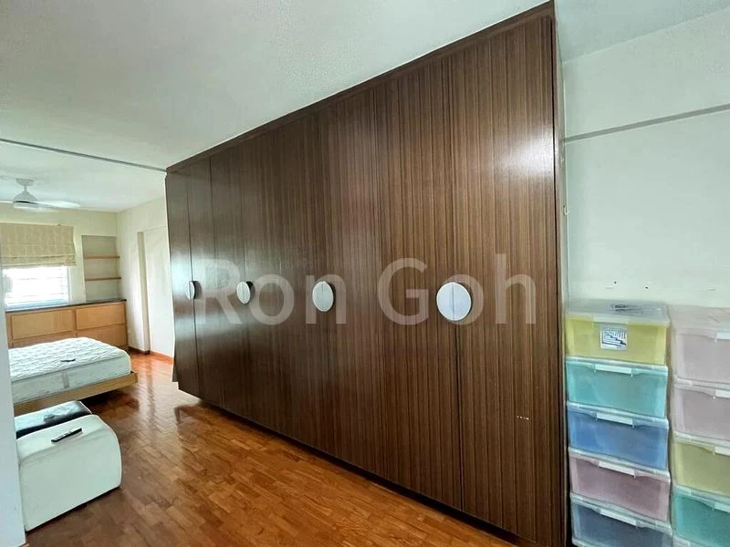 5 Room (5I) HDB for Rent in  110B Punggol Field - Image 7