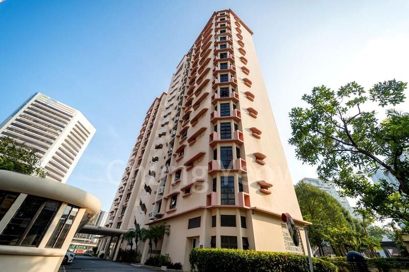 3 Bed Condo for Rent in  Parkway View - Image 2