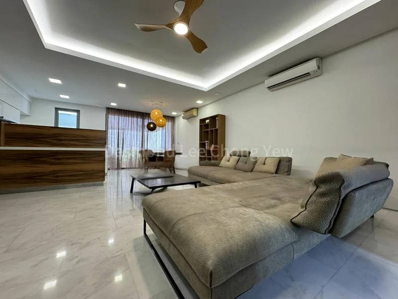 4 Bed Terraced House (Landed) for Rent in  Huit - Image 2