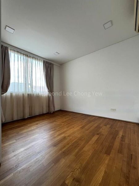 4 Bed Terraced House (Landed) for Rent in  Huit - Image 12