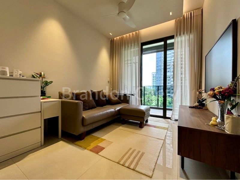2 Bed Condo for Sale in  Midwood - Image 4