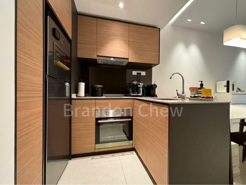 2 Bed Condo for Sale in  Midwood - Image 6