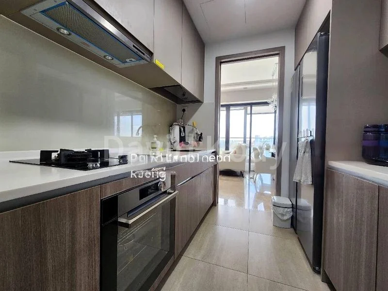 4 Bed Apartment (Condo) for Rent in The Woodleigh Residences / The Woodleigh Mall - Image 4