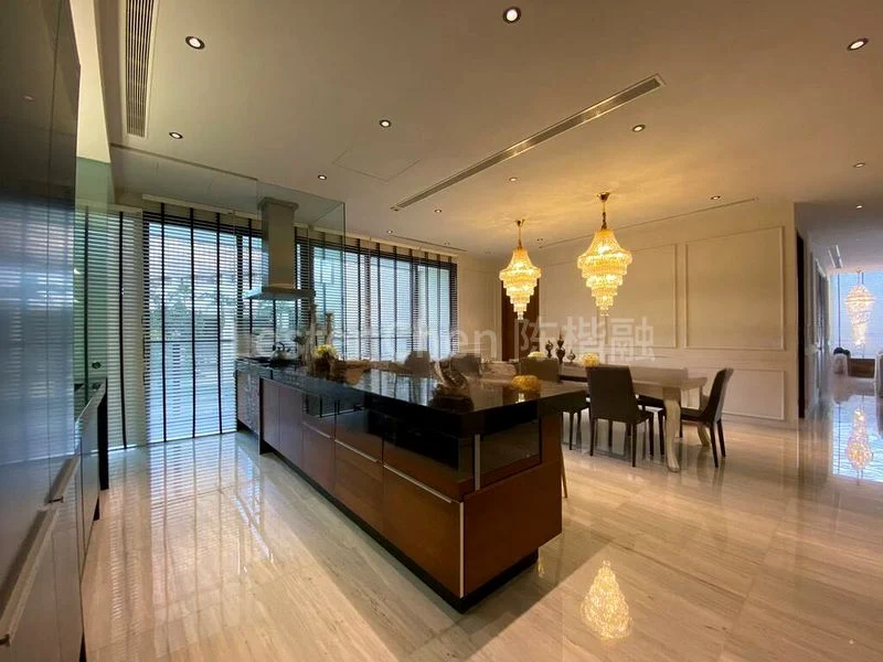 3 Bed Apartment (Condo) for Rent in  Reignwood Hamilton Scotts - Image 3