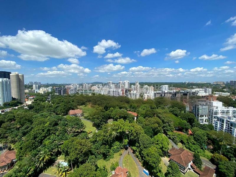 3 Bed Apartment (Condo) for Rent in  Reignwood Hamilton Scotts - Image 1