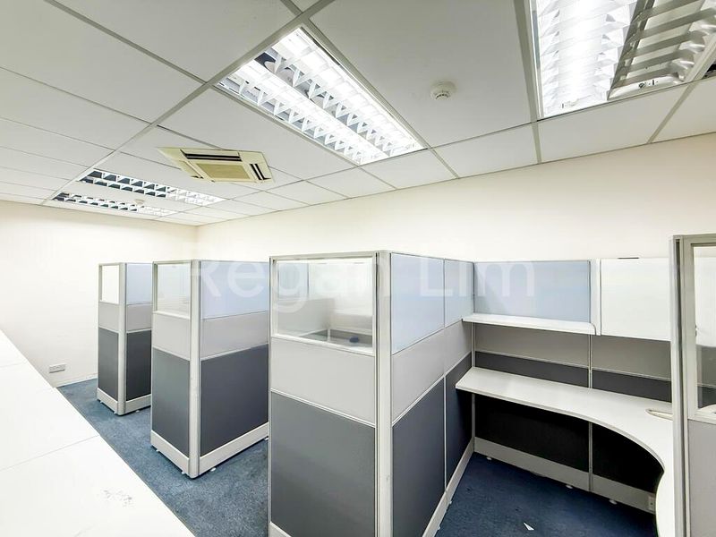 Light Industrial (B1) for Rent: Lhk3 Building - Image 7