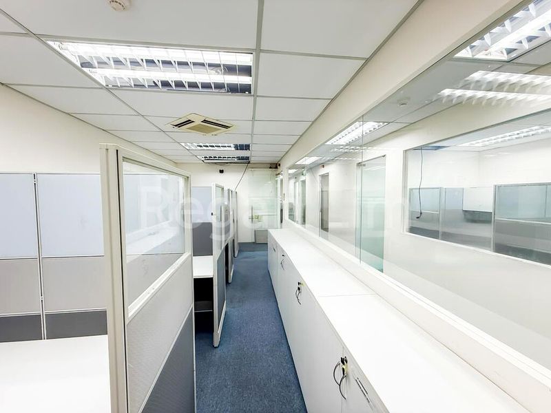 Light Industrial (B1) for Rent: Lhk3 Building - Image 8