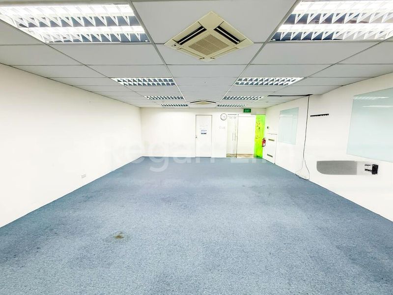 Light Industrial (B1) for Rent: Lhk3 Building - Image 15