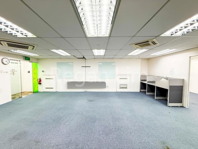 Light Industrial (B1) for Rent: Lhk3 Building - Image 13