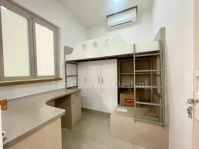 3 Bed Condo for Rent in Ris Grandeur - Image 6