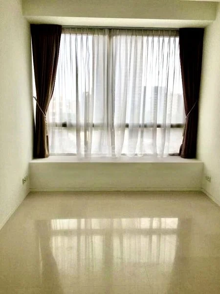 3 Bed Apartment (Condo) for Sale in  Scotts Square - Image 2