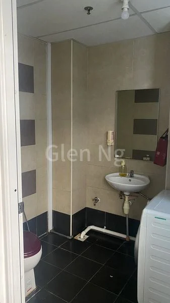 Light Industrial (B1) for Sale in  Midview City - Image 8