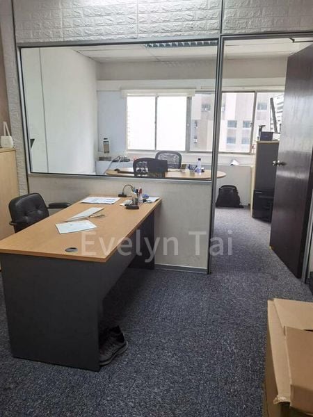 Office for Rent: Golden Mile Tower - Image 1