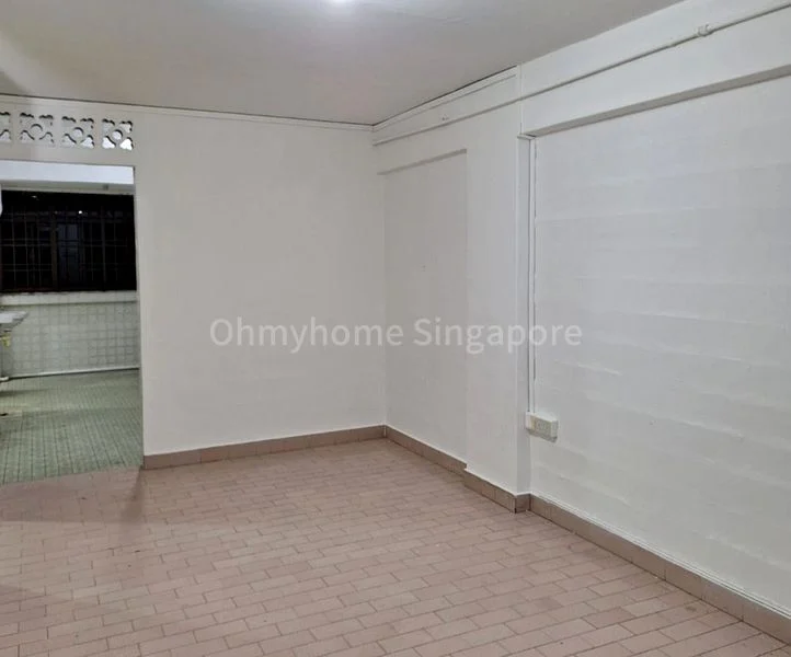 3 Room (3I) HDB for Sale in  166 Stirling Road - Image 6