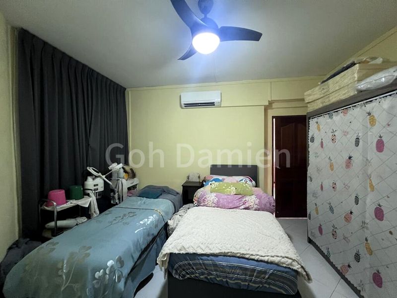 4 Room (4A) HDB for Sale in  735 Jurong West Street 75 - Image 8