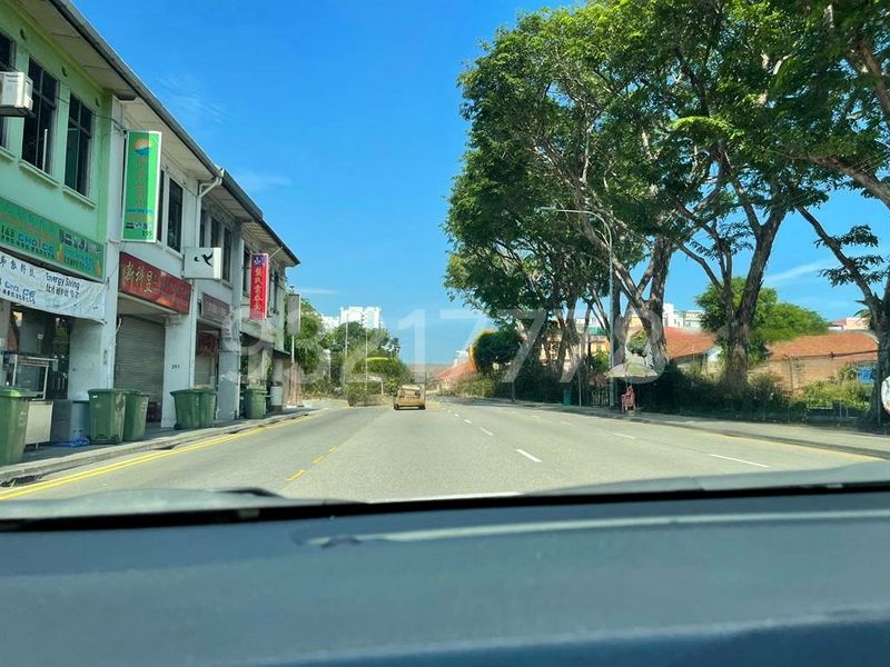 Light Industrial (B1) for Sale: Space 18 - Image 3