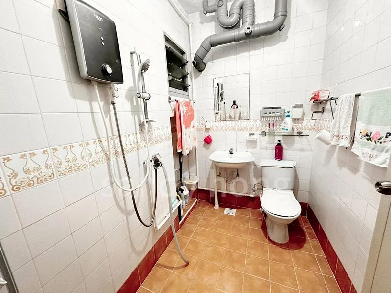 5 Room (5I) HDB for Sale in 503 Choa Chu Kang Street 51 - Image 4