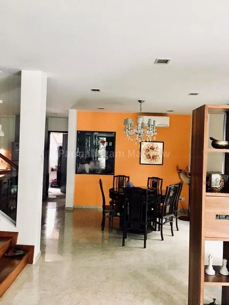 6 Bed Corner Terrace (Landed) for Sale in  Mandarin Park - Image 1