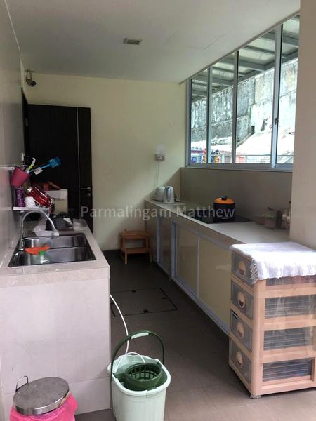 6 Bed Corner Terrace (Landed) for Sale in  Mandarin Park - Image 3