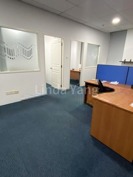 Light Industrial (B1) for Rent: Cendex Centre - Image 4