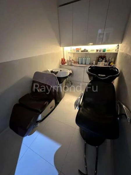 Shop / Shophouse for Sale: 6 HOLLAND CLOSE - Image 2