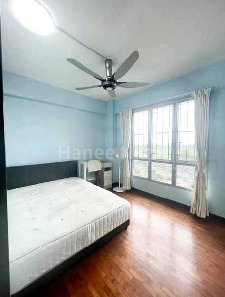 3 Bed Executive Condo for Sale in  Whitewater - Image 4