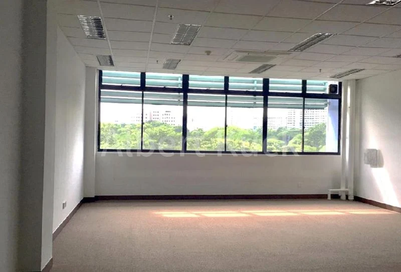 Light Industrial (B1) for Rent: Inno Centre - Image 3