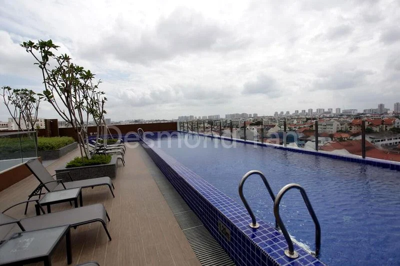 Office for Sale: Centropod - 1,200 Sq Ft Shop on Main Street - Image 5