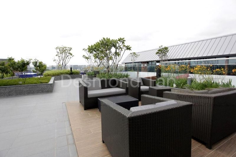 Office for Sale: Centropod - 1,200 Sq Ft Shop on Main Street - Image 3