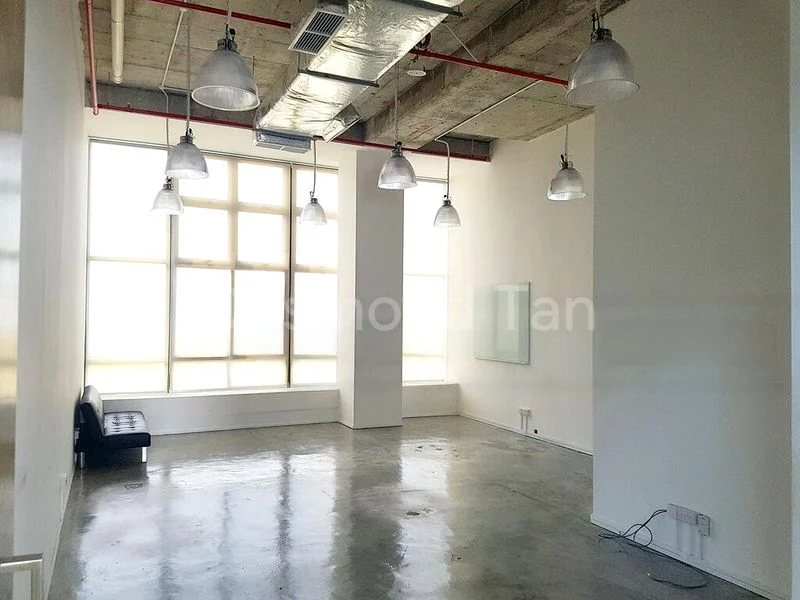 Office for Sale: Centropod - 1,200 Sq Ft Shop on Main Street - Image 6