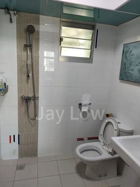 Common Room (HDB) for Rent in  890B Tampines Avenue 1 - Image 7