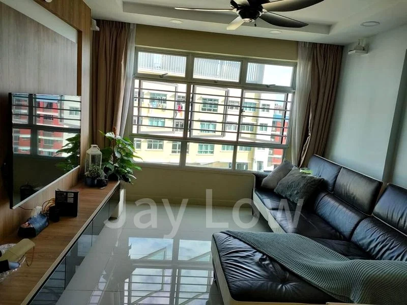 Common Room (HDB) for Rent in  890B Tampines Avenue 1 - Image 10