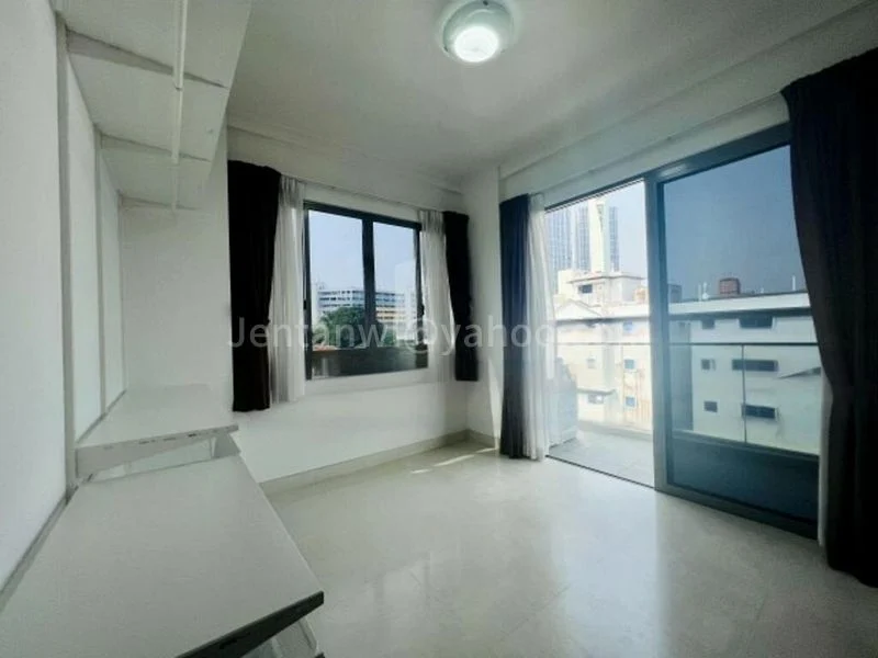 2 Bed Condo for Sale in  Harbour Suites - Image 14