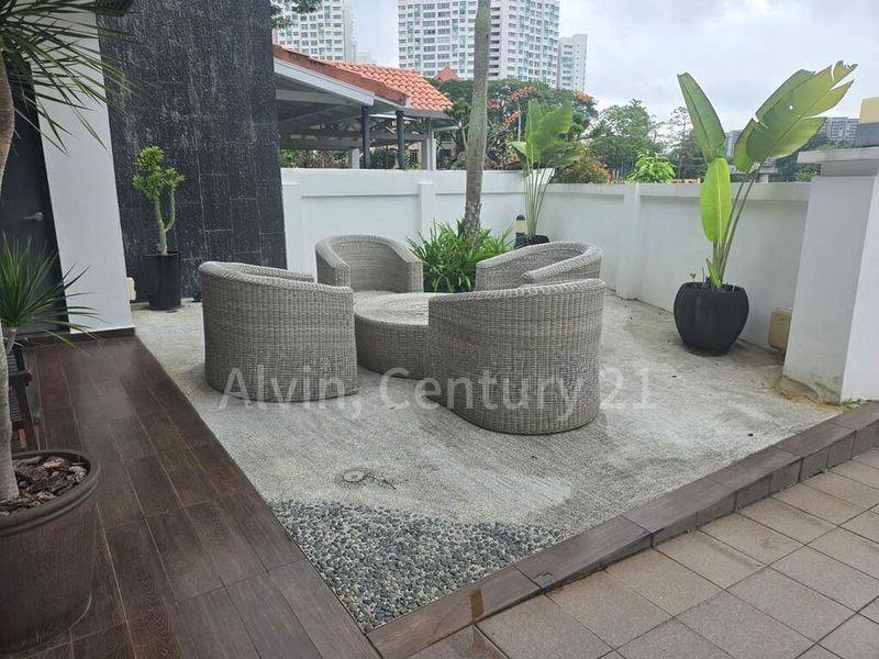 5 Bed Semi-Detached House (Landed) for Sale in  Seletar Springs Condominium - Image 1