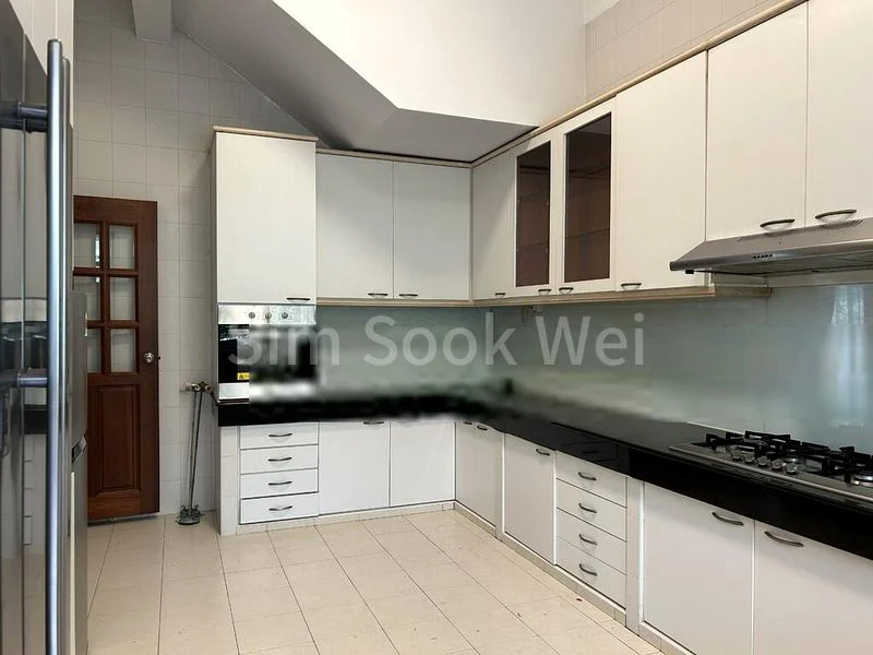 5 Bed Semi-Detached House (Landed) for Rent in  Kim Lin Park - Image 1