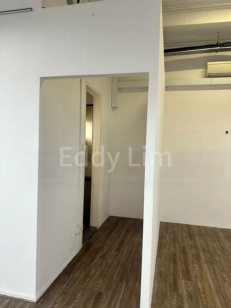 Light Industrial (B1) for Rent: One Pemimpin - Image 7