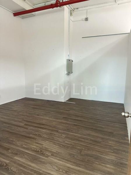 Light Industrial (B1) for Rent: One Pemimpin - Image 9