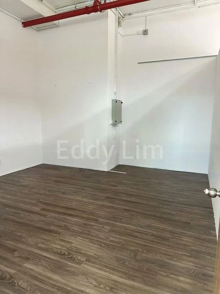 Light Industrial (B1) for Rent: One Pemimpin - Image 9