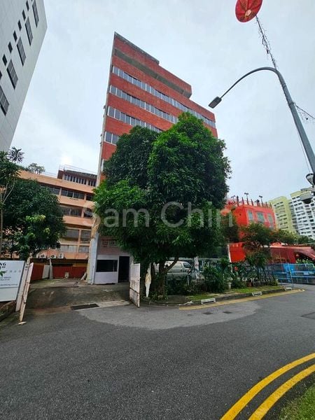 Light Industrial (B1) for Rent: Lam Thong Building - Image 2