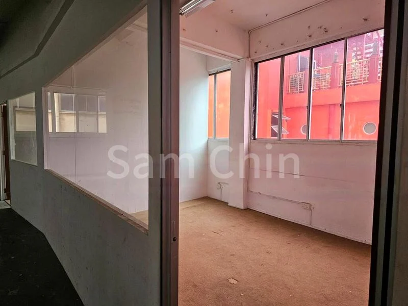 Light Industrial (B1) for Rent: Lam Thong Building - Image 6