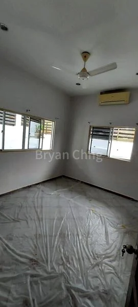 3 Bed Semi-Detached House (Landed) for Sale in Fuyong Estate - Image 3
