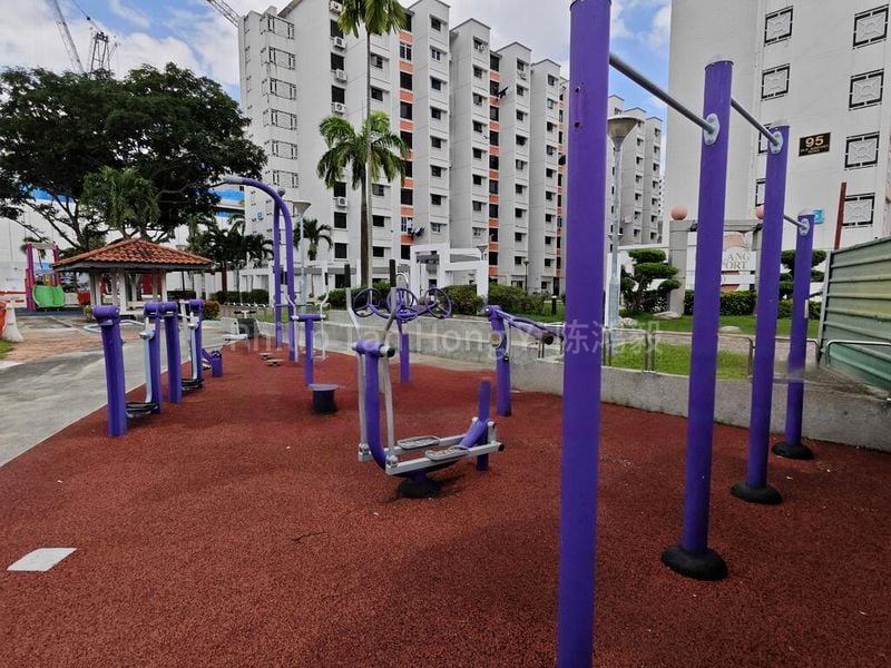 Common Room (Condo) for Rent in  La Brisa - Image 4