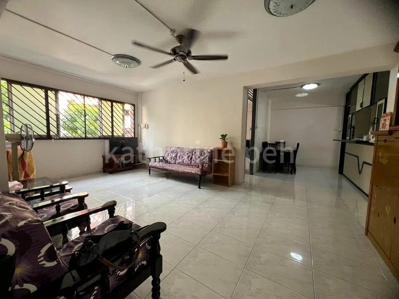 4 Room (4A) HDB for Rent in  424 Hougang Avenue 6 - Image 1