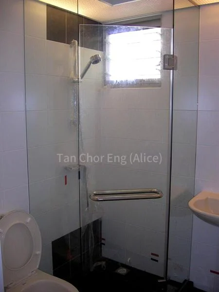 3 Room (3A) HDB for Rent in  18A Holland Drive - Image 7